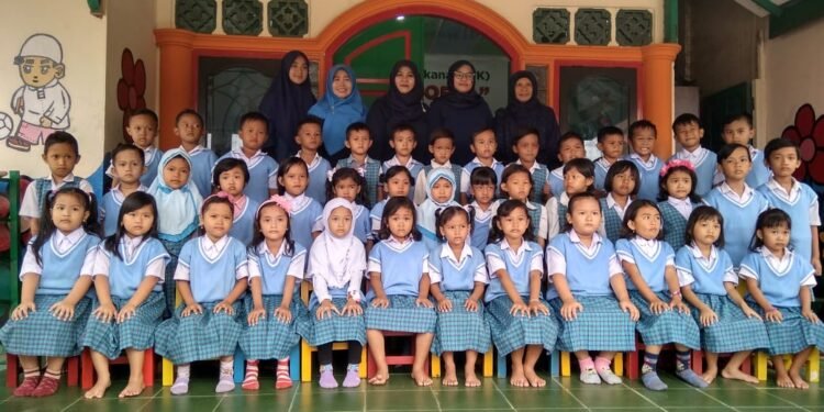 BUSTANUL ATHFAL AL-MUQOFFA