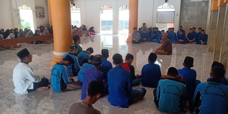 Kultum Rutin Santri Ma’had ‘Aqu-Lu el-Muqoffa Al-Islamiy: Cikal-Bakal Pemimpin Dunia