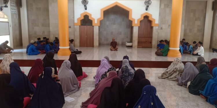 Kultum Rutin Santri Ma’had ‘Aqu-Lu el-Muqoffa Al-Islamiy: Cikal-Bakal Pemimpin Dunia