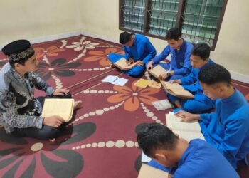 MENJADI MUJTABA: EMPAT KUNCI MERAIH DERAJAT UMAT PILIHAN ALLAH