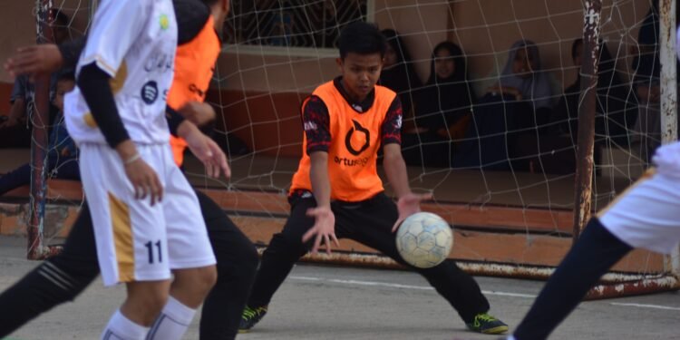 Jalin Ukhuwah: Keseruan Laga Persahabatan Ponpes ‘Aqulu eL Muqoffa vs Ponpes Tahfiz Nurul Quran