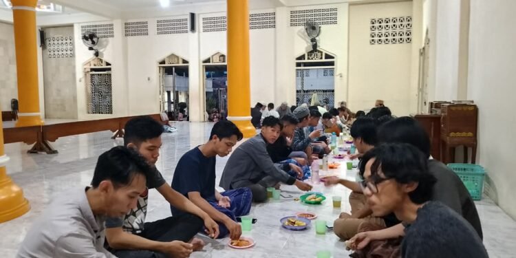 Masjid eL-Muqoffa YPD AKUIS Pusat: Buka Bersama, Wujudkan Hidup Berjama’ah Berlandaskan Al-Quran dan As-Sunnah