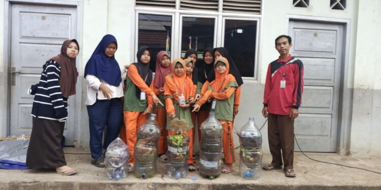Membentuk Karakter di Bawah Langit Terbuka: Pengalaman Berkemah Santri Tarbiyatul Awaliyah