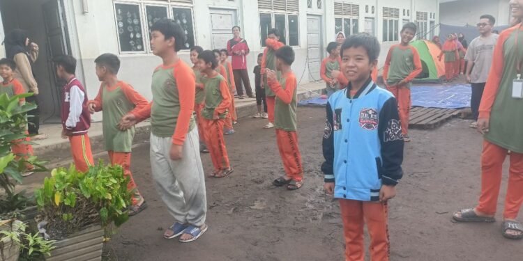 Membentuk Karakter di Bawah Langit Terbuka: Pengalaman Berkemah Santri Tarbiyatul Awaliyah