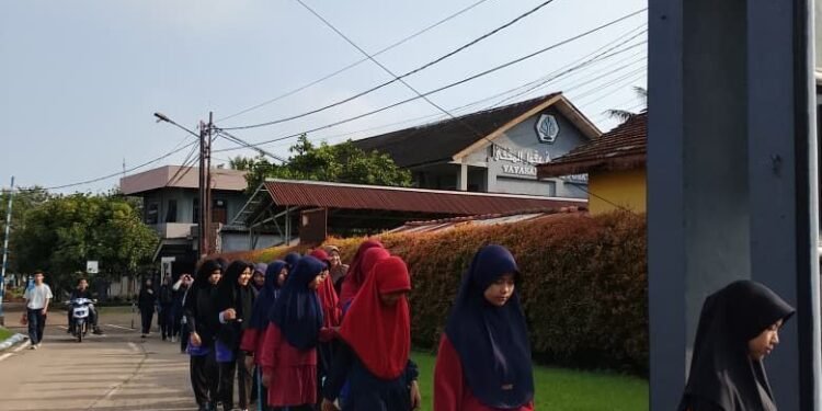 Menyalaaa!!! Santri Ma’had Gelar “Marathon Bersama”, Keakraban Junior dan Senior Jelang Libur Ramadhan