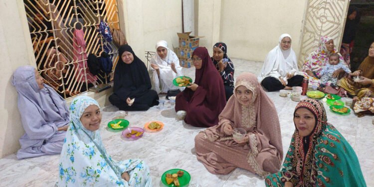 Gerhana Bulan Total: Satu-satunya di Indonesia, Namun Tertutup Awan di YPD AKUIS Pusat