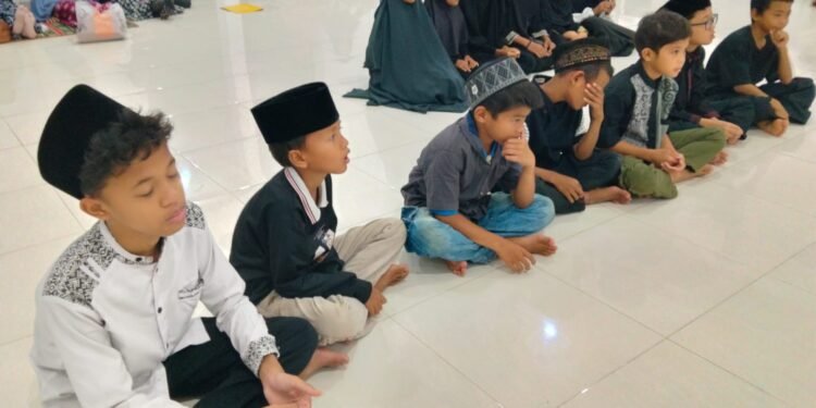 Generasi Qurani: Pesantren Ramadhan Anak YPD AKUIS Cabang Kota Palembang Resmi Ditutup