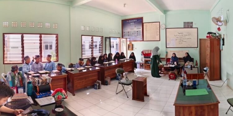 Menjaga Kemurnian Kalam-Nya: Santri Tarbiyatul Awaliyah Laksanakan Ujian Tahfiz Juz 30